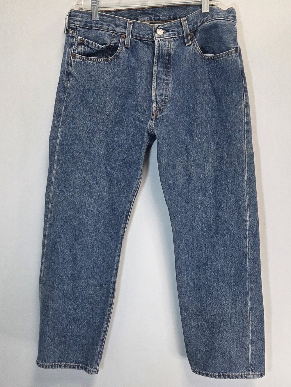 Vintage Levi’s 501 Men’s Straight Leg Jeans Blue Medium Wash Denim 34x29